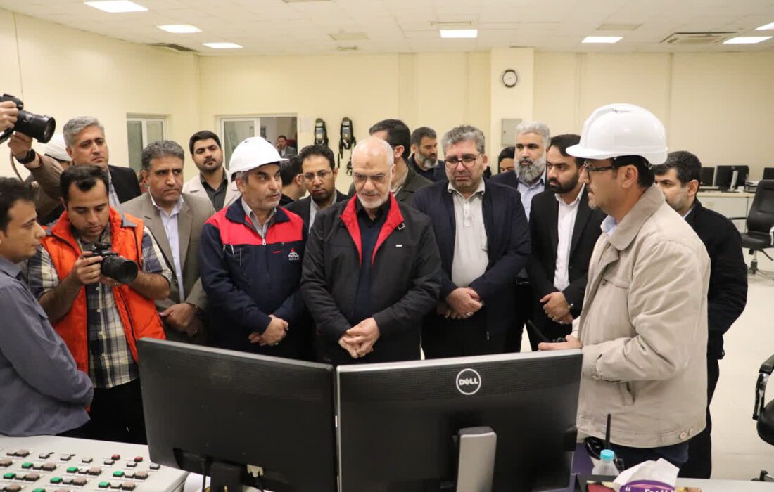 بازدید استاندار خوزستان از تاسیسات فرآورش و نمک زدایی غرب کارون شرکت نفت و گاز اروندان