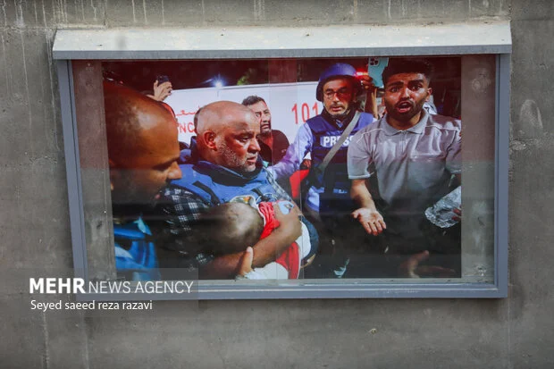 خون خبرنگاران مانع بمباران رسانه‌ای صهیونیست‌ها؛ رژیم دنبال بلعیدن جهان