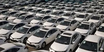 تعرفه جدید واردات خودرو در تضاد با قانون بودجه ۱۴۰۴؛ ریسک مالی برای واردکنندگان