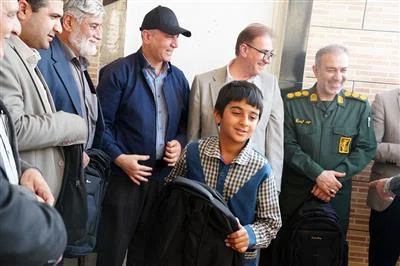 آغاز توزیع ۶ هزار بسته نوشت افزاری در مناطق همجوار تاسیسات نفت و گاز مارون