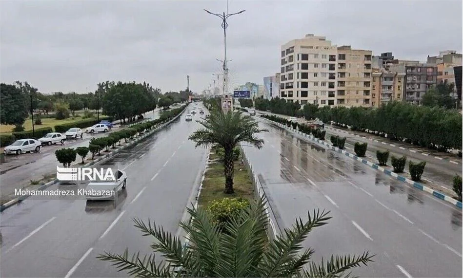 دفع آب‌های سطحی توسط ایستگاه‌های پمپاژ فاضلاب شرکت آبفا اهواز