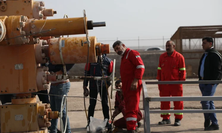 کارکنان نفت و گاز اروندان در دهه فجر و نیمه شعبان، چرخه تولید را بی‌وقفه حفظ کردند